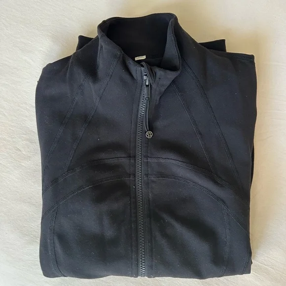 Women's Lululemon Define Black Jacket - Picture 3 of 5